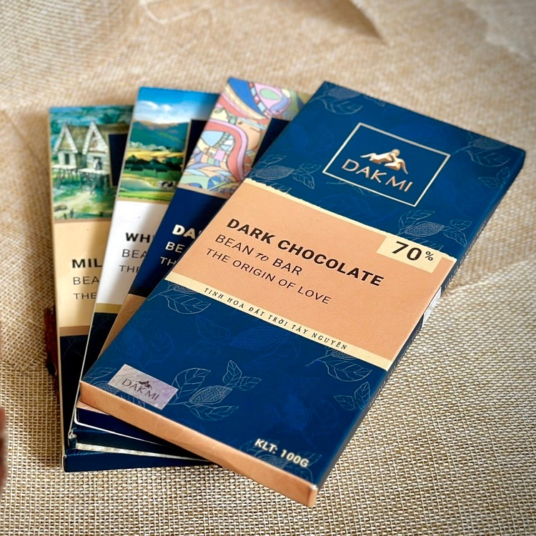 Review Dark Chocolate 70% DakmiFarm - Tinh Hoa Đậm Chất Tây Nguyên