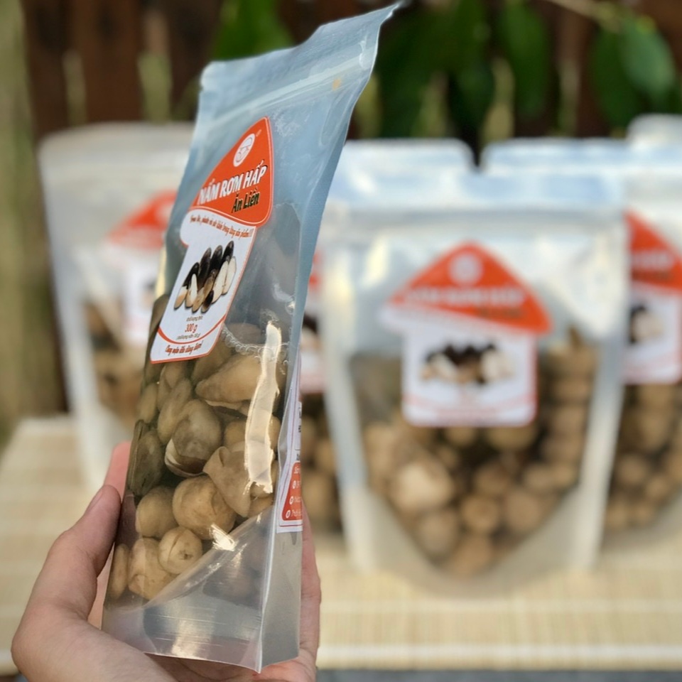 Nấm rơm hấp ăn ngon không?