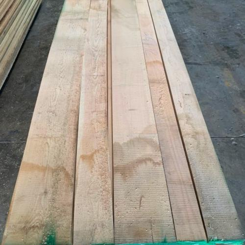 Không Gian Sang Trọng Và Ấm Áp Từ Chất Liệu Gỗ Tự Nhiên